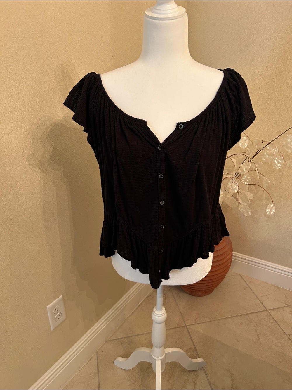 We The Free Black Button-Front Ruffle Hem Top